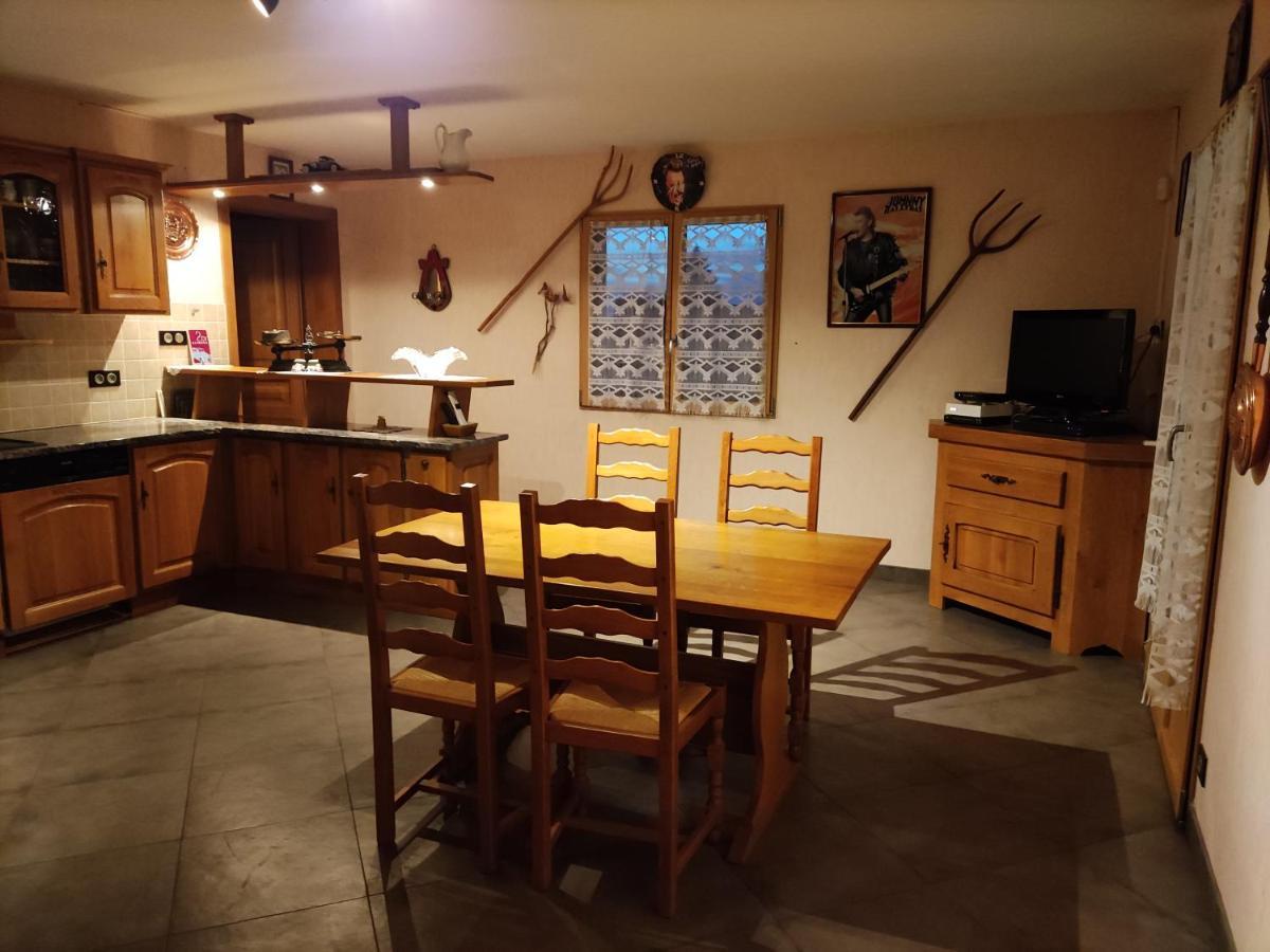 Maison Spacieuse Chez Popol Corbenay ภายนอก รูปภาพ